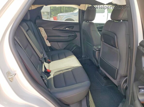 KL79MTSL3PB194975 2023 CHEVROLET TRAILBLAZER White Vista interior trasera