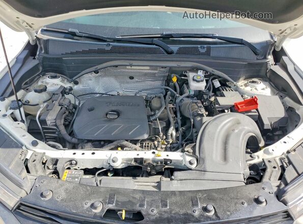 KL79MTSL3PB194975 2023 CHEVROLET TRAILBLAZER White Vista del compartimento del motor