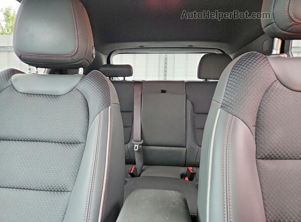 KL79MTSL4NB042099 2022 CHEVROLET TRAILBLAZER Black Rear seats view