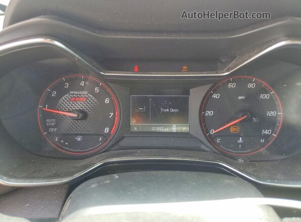 KL79MTSL4PB121033 2023 CHEVROLET TRAILBLAZER Red Vista del cuadro de instrumentos
