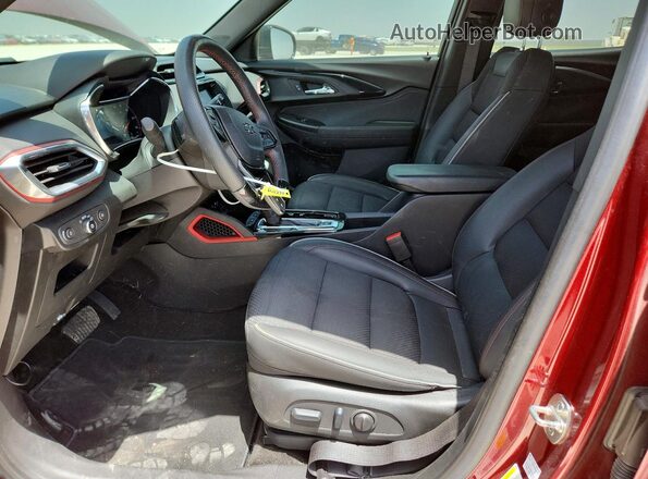 KL79MTSL5PB092500 2023 CHEVROLET TRAILBLAZER Red Front interior view