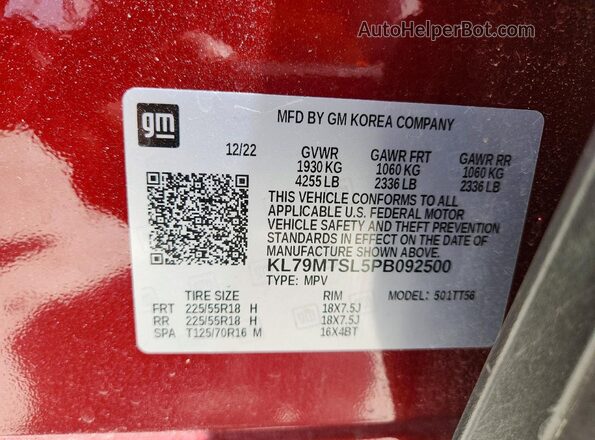 KL79MTSL5PB092500 2023 CHEVROLET TRAILBLAZER Red Engine compartment view