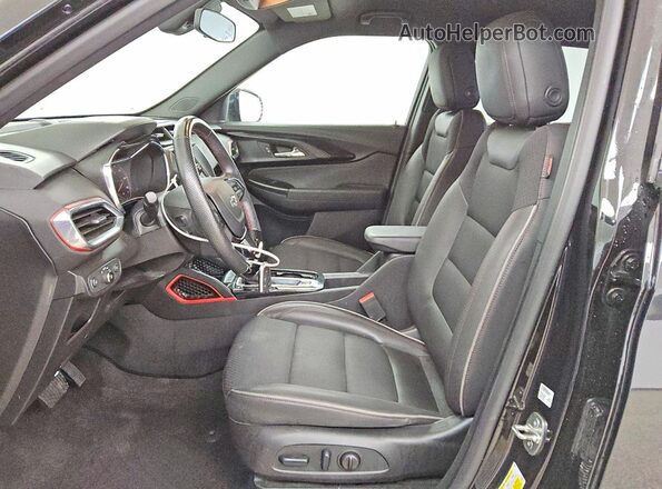 KL79MTSL8PB067378 2023 CHEVROLET TRAILBLAZER Black წინა სალონის ხედი