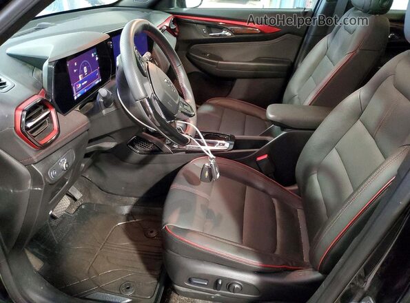 KL79MTSLXRB070012 2024 CHEVROLET TRAILBLAZER Black Widok wnętrza z przodu