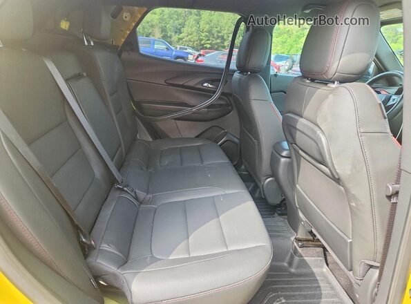 KL79MUSL1RB030309 2024 CHEVROLET TRAILBLAZER Gold Widok tylnych siedzeń