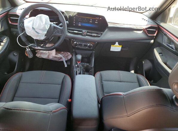 KL79MUSL2TB136565 2026 CHEVROLET TRAILBLAZER Red წინა პანელის ხედი
