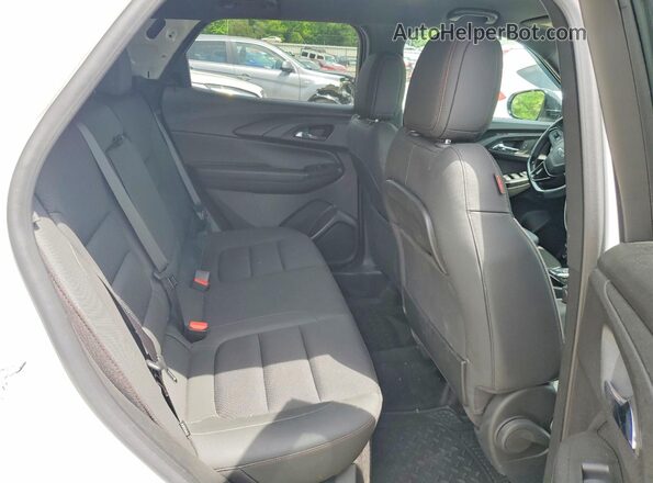KL79MUSL4PB131826 2023 CHEVROLET TRAILBLAZER Белый Вид задней части салона