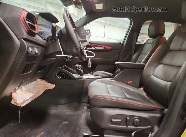 KL79MUSL4SB008519 2025 CHEVROLET TRAILBLAZER Black Widok wnętrza z przodu