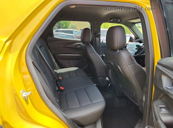 KL79MUSL5RB091324 2024 CHEVROLET TRAILBLAZER Gold უკანა სალონის ხედი