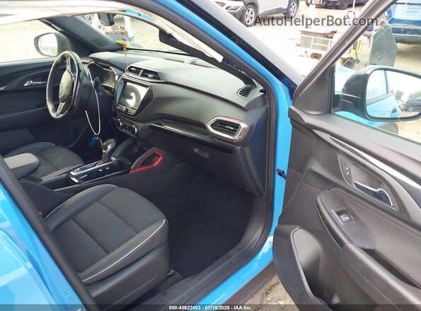 KL79MUSL7PB108623 2023 CHEVROLET TRAILBLAZER Light Blue Widok wnętrza z przodu