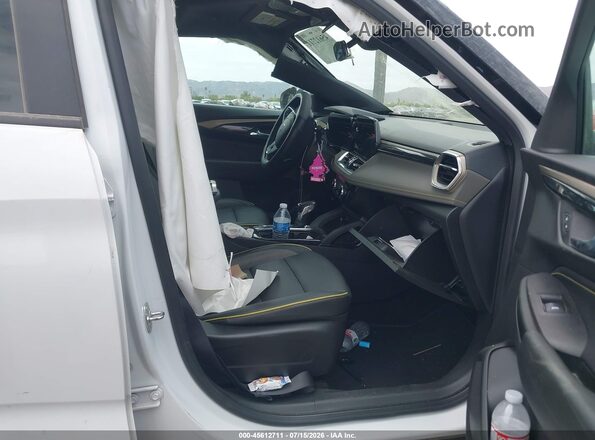 KL79MVSL0RB062092 2024 CHEVROLET TRAILBLAZER Белый Вид салона спереди