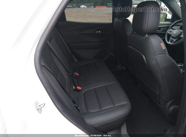 KL79MVSL2NB135831 2022 CHEVROLET TRAILBLAZER White Вид наклейки з VIN-кодом