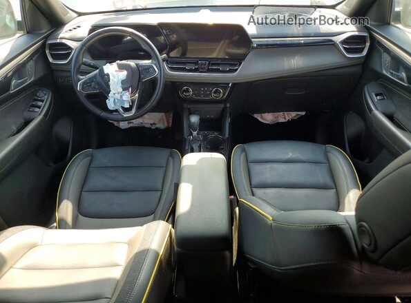 KL79MVSL2RB098558 2024 CHEVROLET TRAILBLAZER Gray Առջևի վահանակի տեսք