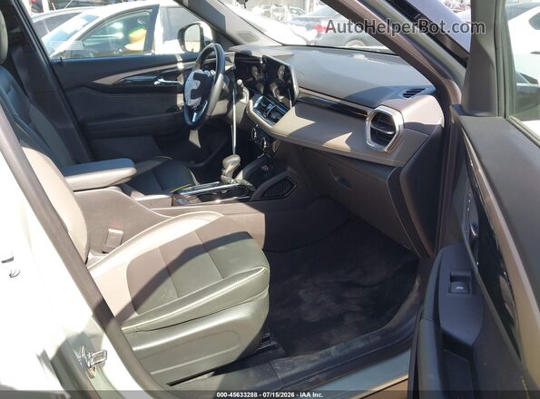 KL79MVSL4RB089845 2024 CHEVROLET TRAILBLAZER Зеленый Вид салона спереди