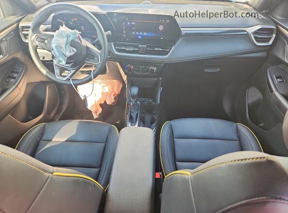 KL79MVSL5RB080202 2024 CHEVROLET TRAILBLAZER Белый Вид панели приборов