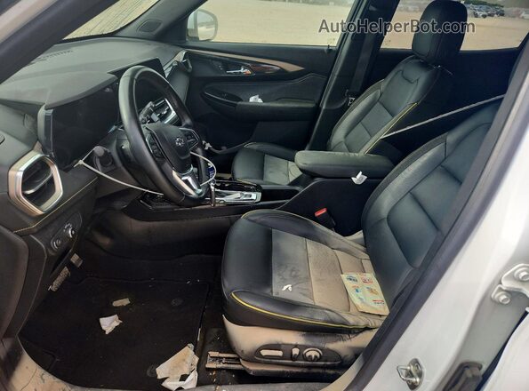 KL79MVSL9RB143754 2024 CHEVROLET TRAILBLAZER Белый Вид салона спереди