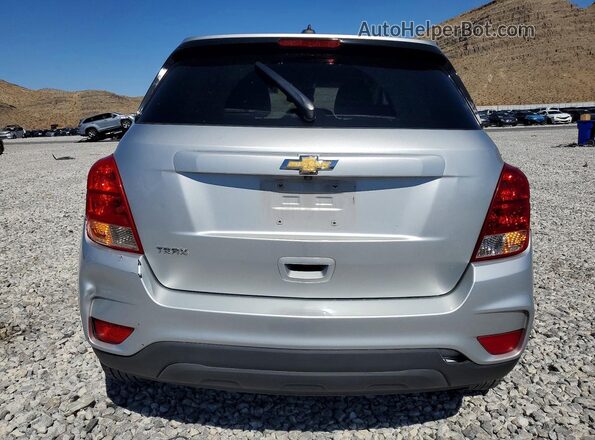 KL7CJKSB0HB143855 2017 CHEVROLET TRAX Silver Vista trasera