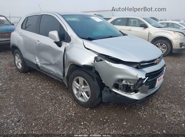 KL7CJKSB0MB339840 2021 CHEVROLET TRAX Silver Widok z przodu
