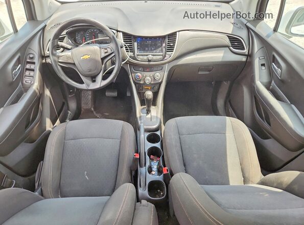 KL7CJKSB1JB721919 2018 CHEVROLET TRAX White წინა პანელის ხედი
