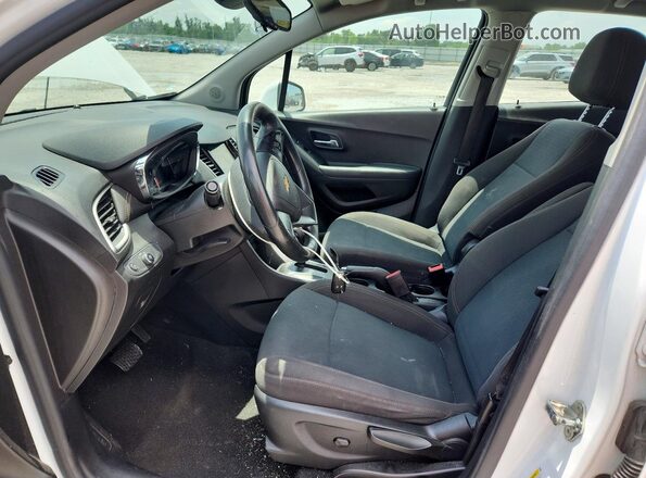 KL7CJKSB1JB721919 2018 CHEVROLET TRAX White წინა სალონის ხედი