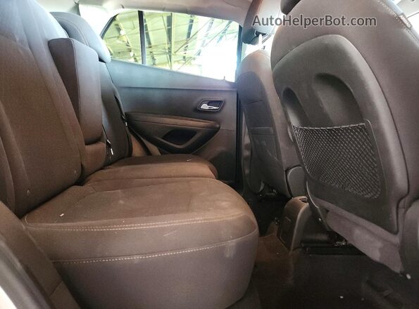 KL7CJKSB1LB057284 2020 CHEVROLET TRAX White Rear interior view