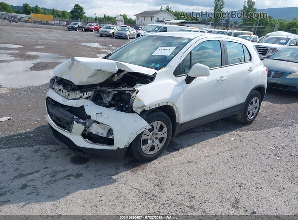 KL7CJKSB3JB703583 2018 CHEVROLET TRAX Белый Передняя левая четверть