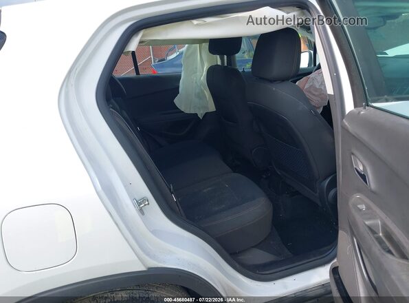 KL7CJKSB3JB703583 2018 CHEVROLET TRAX Белый Вид наклейки с VIN-кодом