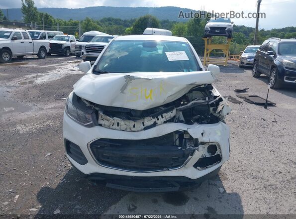 KL7CJKSB3JB703583 2018 CHEVROLET TRAX Белый Вид щитка приборов