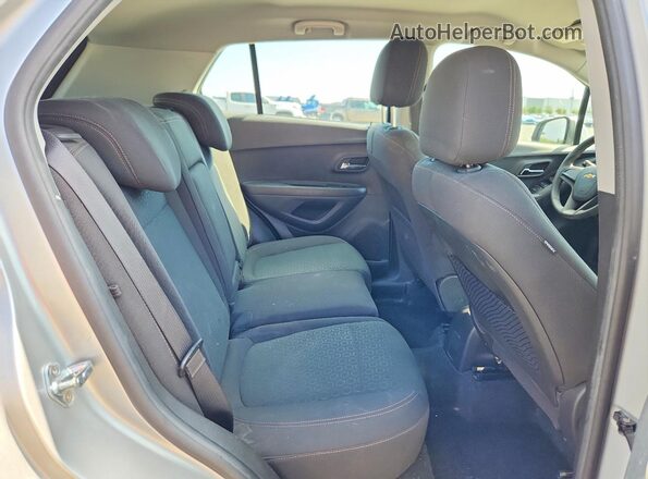 KL7CJKSB3LB323095 2020 CHEVROLET TRAX Silver Rear interior view