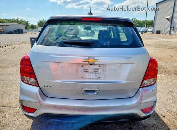 KL7CJKSB3LB323095 2020 CHEVROLET TRAX Silver Rear view
