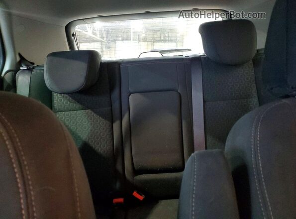 KL7CJKSB4JB722305 2018 CHEVROLET TRAX White Вид задніх сидінь