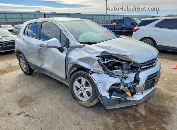KL7CJKSB4LB031021 2020 CHEVROLET TRAX Silver Delantero derecho