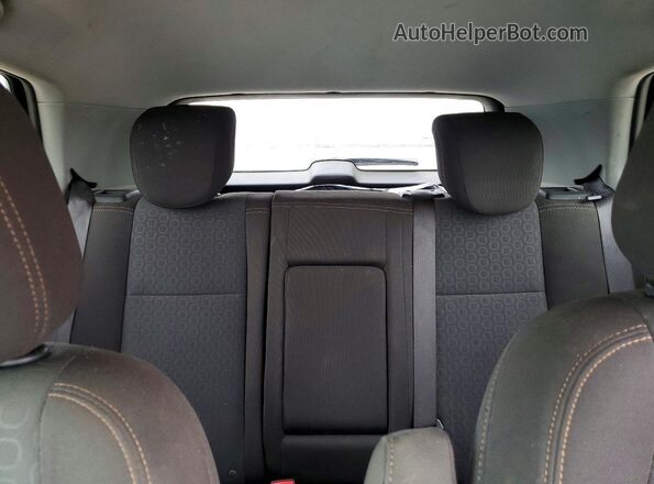 KL7CJKSB4LB323655 2020 CHEVROLET TRAX Серебряный Вид задних сидений