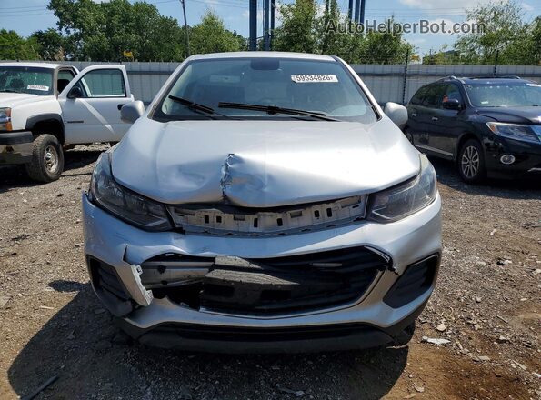 KL7CJKSB5LB036633 2020 CHEVROLET TRAX Silver Widok z przodu