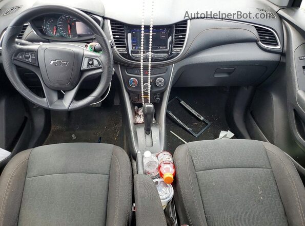 KL7CJKSB5MB318997 2021 CHEVROLET TRAX Черный Вид панели приборов