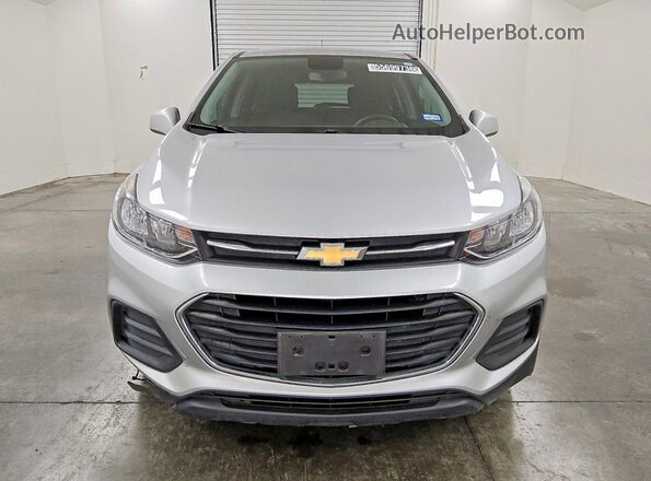 KL7CJKSB6MB304512 2021 CHEVROLET TRAX Silver Вид спереду