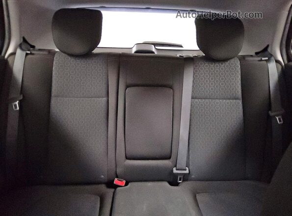 KL7CJKSB6MB304512 2021 CHEVROLET TRAX Silver Вид задніх сидінь