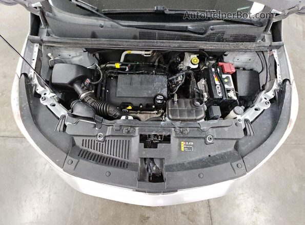 KL7CJKSB6MB304512 2021 CHEVROLET TRAX Silver 