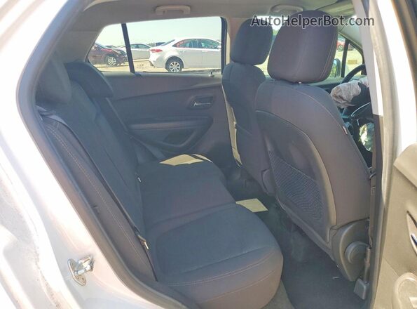 KL7CJKSB8LB054155 2020 CHEVROLET TRAX White Սալոնի հետևի տեսք