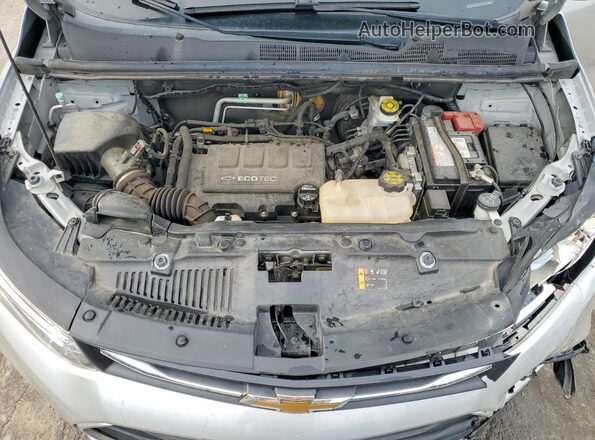 KL7CJKSBXLB031184 2020 CHEVROLET TRAX Silver Vista del compartimento del motor