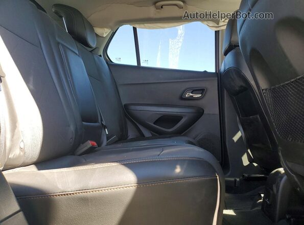KL7CJLSB0LB067133 2020 CHEVROLET TRAX White Vista interior trasera