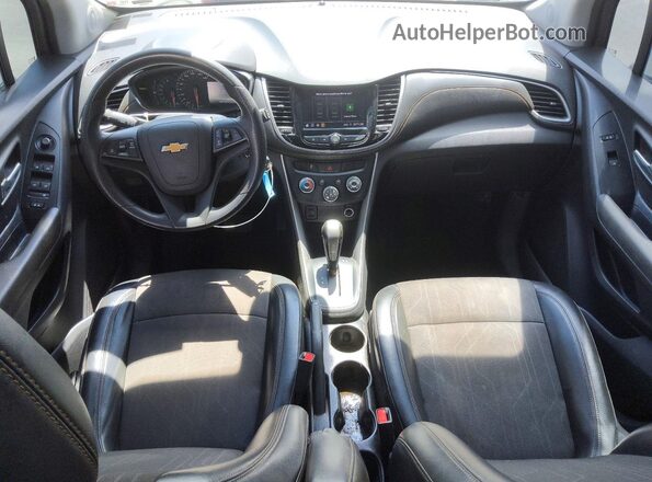 KL7CJLSB1MB330182 2021 CHEVROLET TRAX Серебряный Вид панели приборов