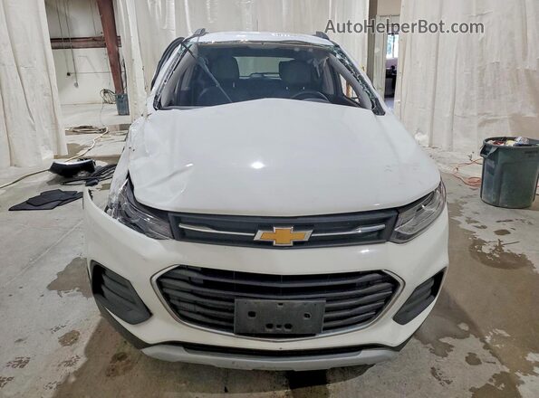 KL7CJLSB2KB913597 2019 CHEVROLET TRAX White Front view