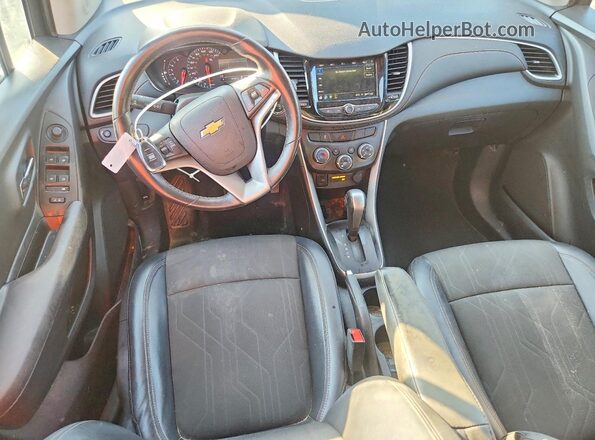 KL7CJLSB2KB940976 2019 CHEVROLET TRAX Gray Widok deski rozdzielczej