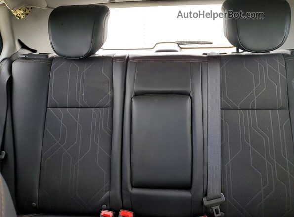 KL7CJLSB2LB348124 2020 CHEVROLET TRAX Maroon Rear seats view