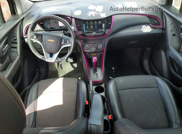 KL7CJLSB3JB576260 2018 CHEVROLET TRAX Charcoal Առջևի վահանակի տեսք