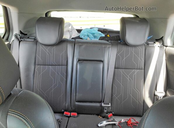 KL7CJLSB3KB918078 2019 CHEVROLET TRAX Серебряный Вид задних сидений