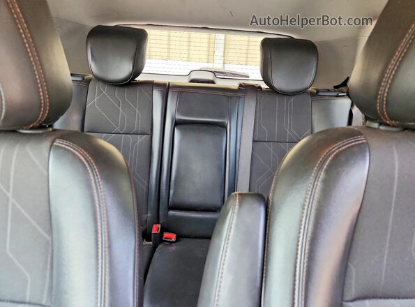 KL7CJLSB3MB308166 2021 CHEVROLET TRAX White უკანა სავარძლების ხედი