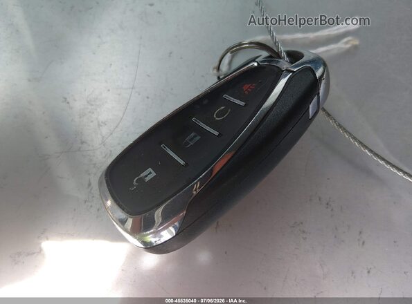 KL7CJLSB3MB311245 2021 CHEVROLET TRAX White Widok deski rozdzielczej