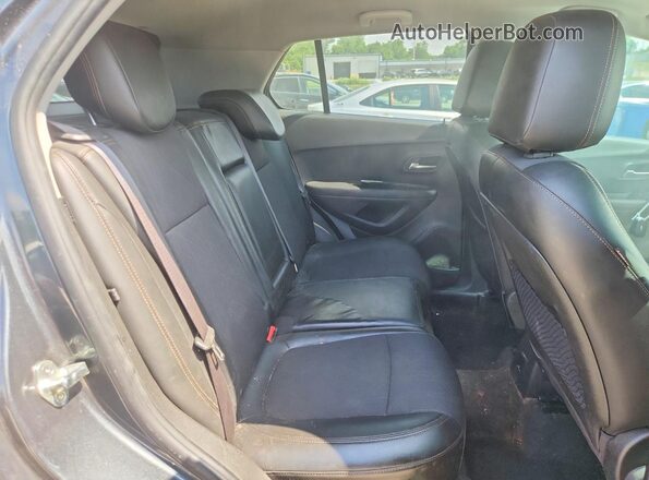 KL7CJLSB4JB618046 2018 CHEVROLET TRAX Gray Вид задньої частини салону